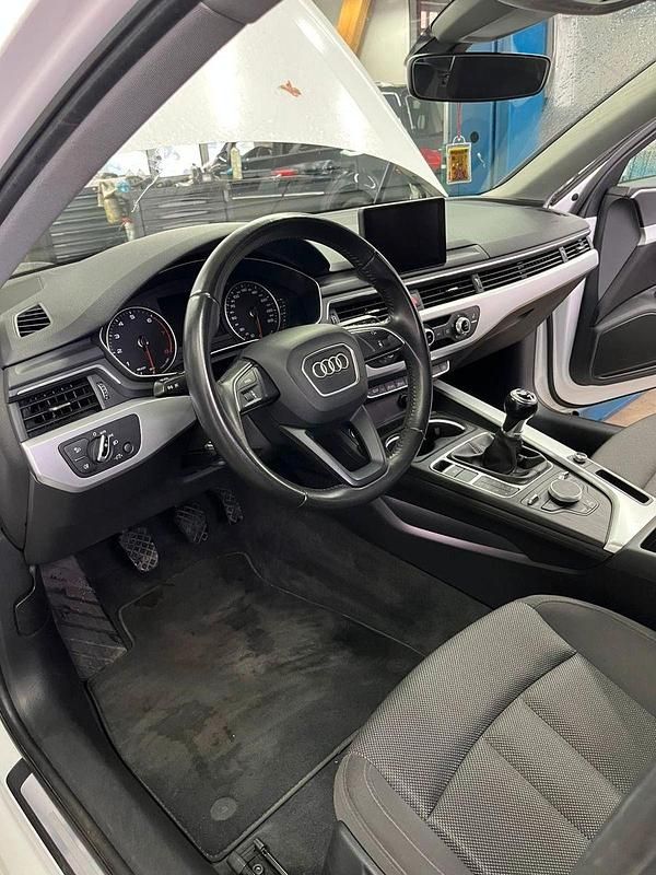 Gebraucht Audi A4 Ambiente 190 PS (139 kW) 2016 Weiß Kombi