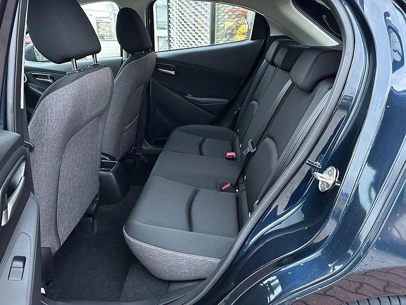 Gebraucht Mazda 2 75 PS (55 kW) 2024 Blau Kleinwagen