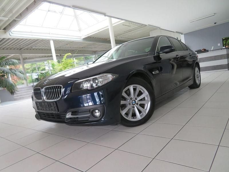 Blau Gebraucht 2014 BMW 520 Limousine | 12.890 € (Guter Preis) - Bild 1/4