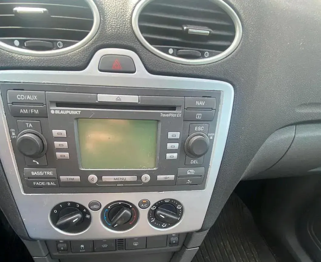 Gebraucht Ford Focus 101 PS (74 kW) 2005 Schwarz Limousine