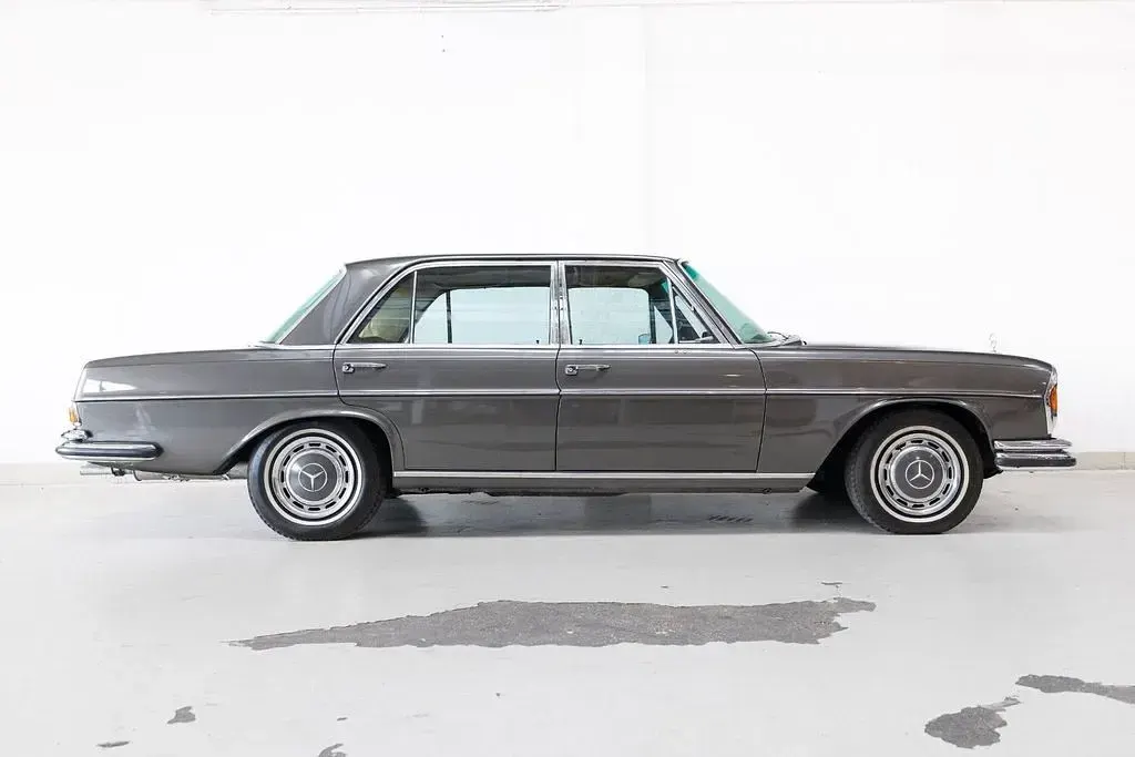 Gebraucht Mercedes 300 200 PS (147 kW) 1970 Grau Limousine