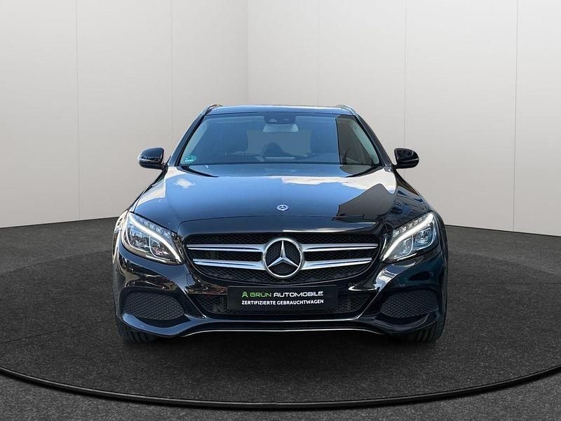 Gebraucht Mercedes C350e 211 PS (155 kW) 2018 Schwarz Kombi