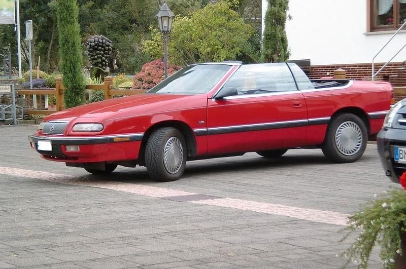 Rot Gebraucht 1993 Chrysler Le Baron Cabrio | 2.490 € - Bild 1/4
