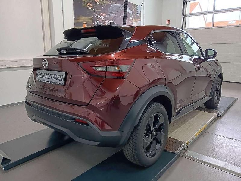 Gebraucht Nissan Juke N-Connecta 117 PS (86 kW) 2020 Rot SUV