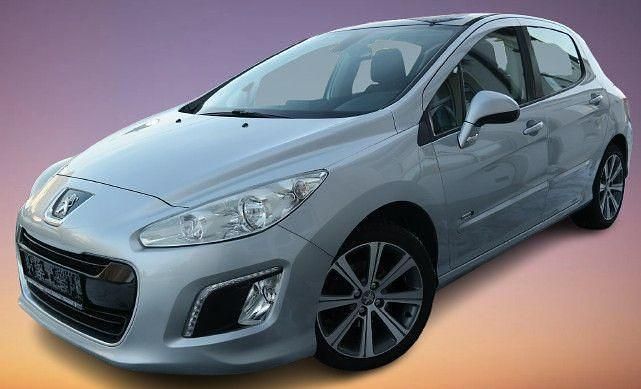 Gebraucht Peugeot 308 Style 120 PS (88 kW) 2013 Silber Limousine