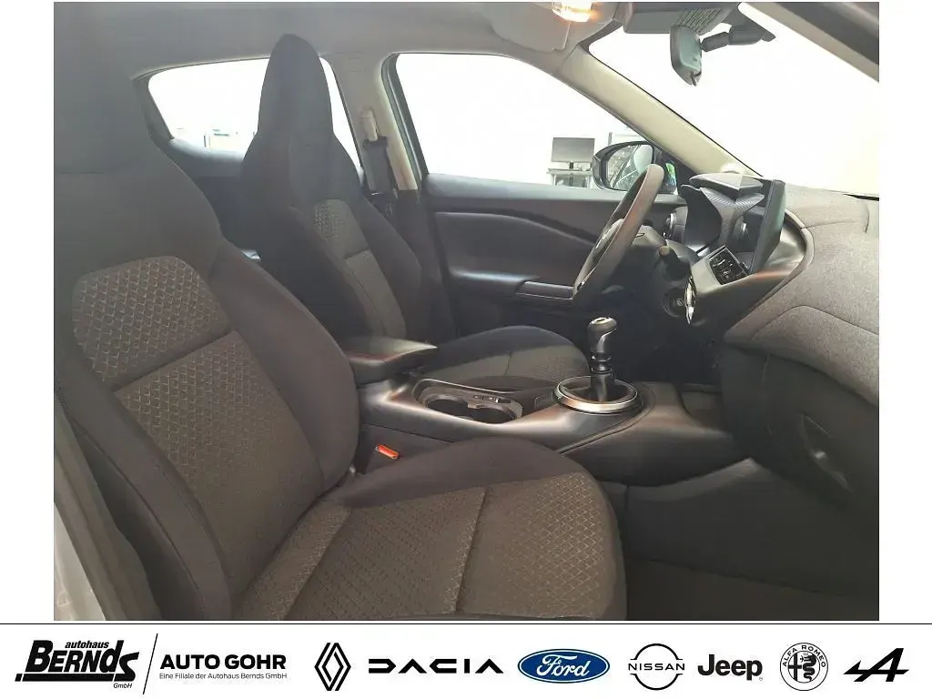 Gebraucht Nissan Juke Acenta 114 PS (83 kW) 2024 Silver metallic (ky0g) SUV