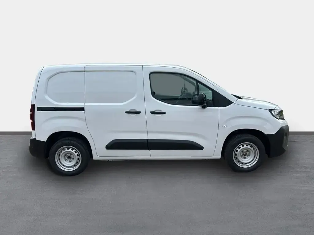 Neu Opel Combo Basis 110 PS (80 kW) 2026 Weiss Van / Kleinbus