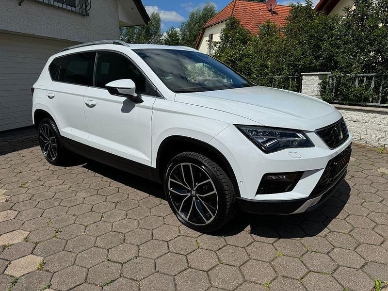 Weiß Gebraucht 2017 Seat Ateca XCELLENCE SUV | 21.950 € (Fairer Preis) - Bild 1/4