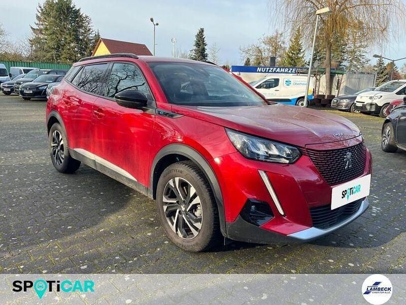Gebraucht Peugeot e-2008 Allure 100 kW (136 PS) 2022 Ultimate rot SUV
