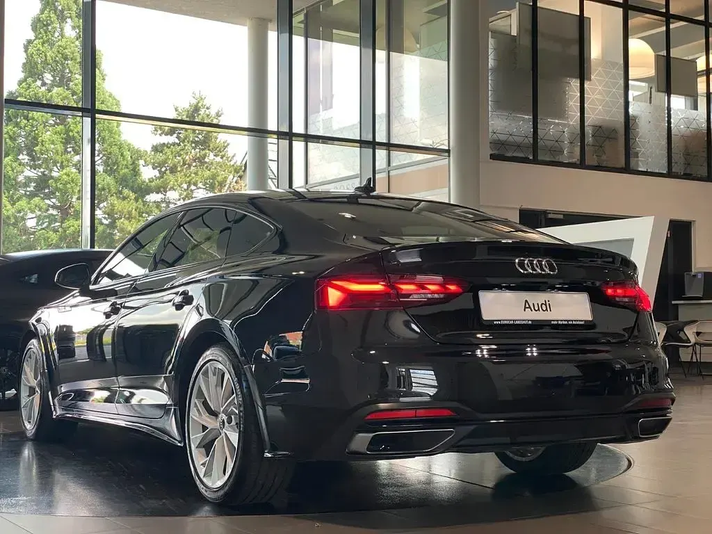 Gebraucht Audi A5 Advanced 163 PS (119 kW) 2023 Schwarz Coupé