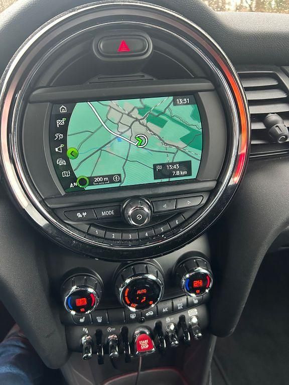 Gebraucht Mini Cooper Classic 136 PS (100 kW) 2020 Schwarz Kleinwagen