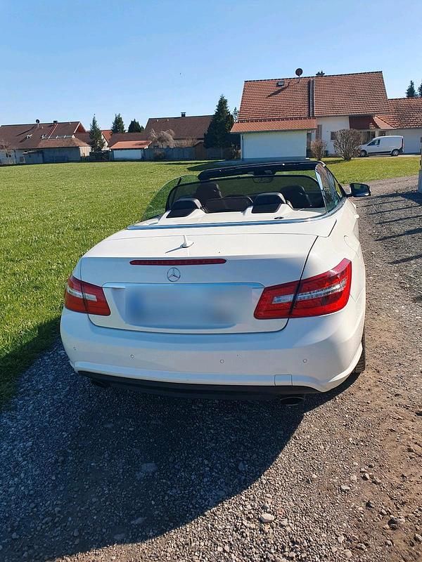 Gebraucht Mercedes E350 231 PS (169 kW) 2010 Weiß Cabrio