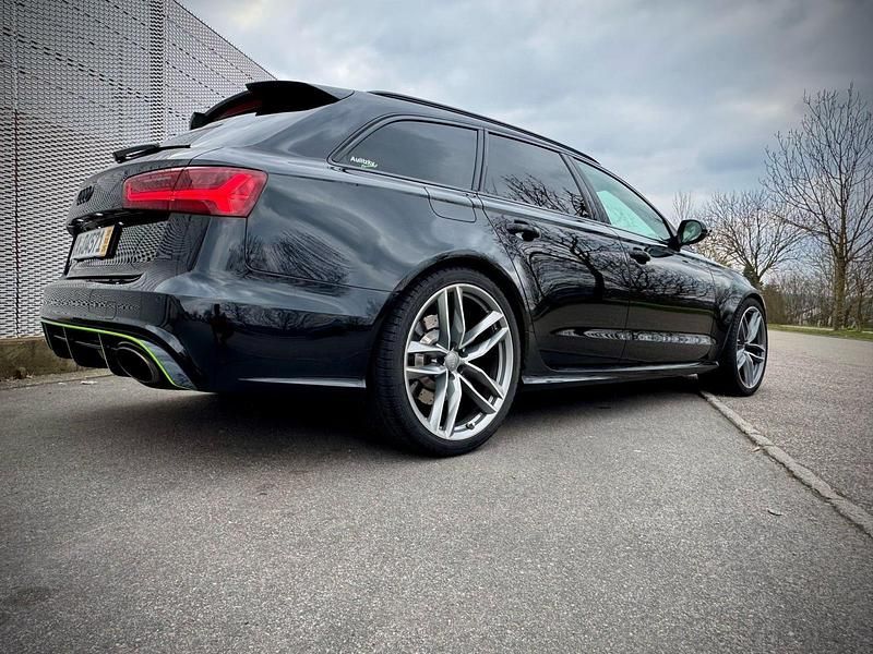 Schwarz Gebraucht 2015 Audi RS6 Performance Kombi | 48.300 € (Fairer Preis) - Bild 1/4