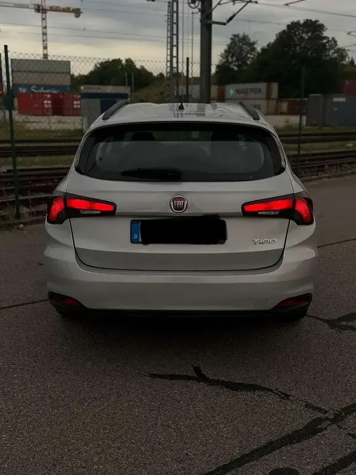 Gebraucht Fiat Tipo Easy 120 PS (88 kW) 2017 Kombi