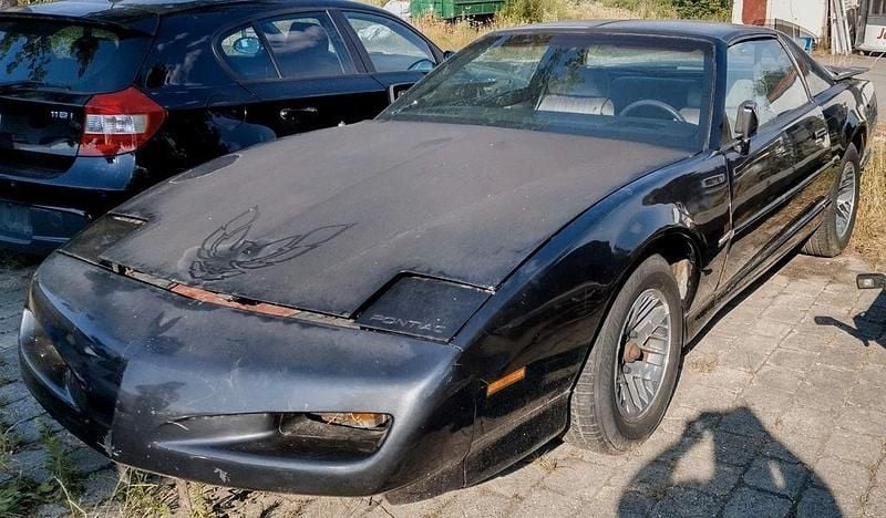 Grau Gebraucht 1992 Pontiac Firebird Coupé | 3.600 € - Bild 1/4