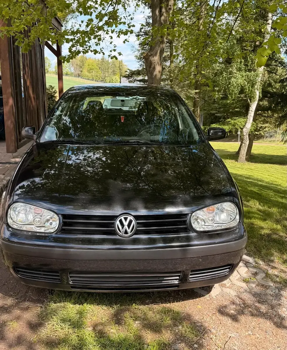 Gebraucht VW Golf IV 75 PS (55 kW) 2002 Kleinwagen