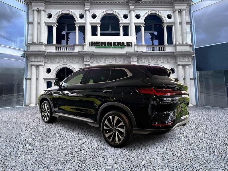 Neu BYD Seal U Boost 218 PS (160 kW) 2026 Schwarz SUV