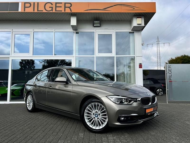 Gold Gebraucht 2017 BMW 330e iPerformance Limousine | 19.970 € (Guter Preis) - Bild 1/4