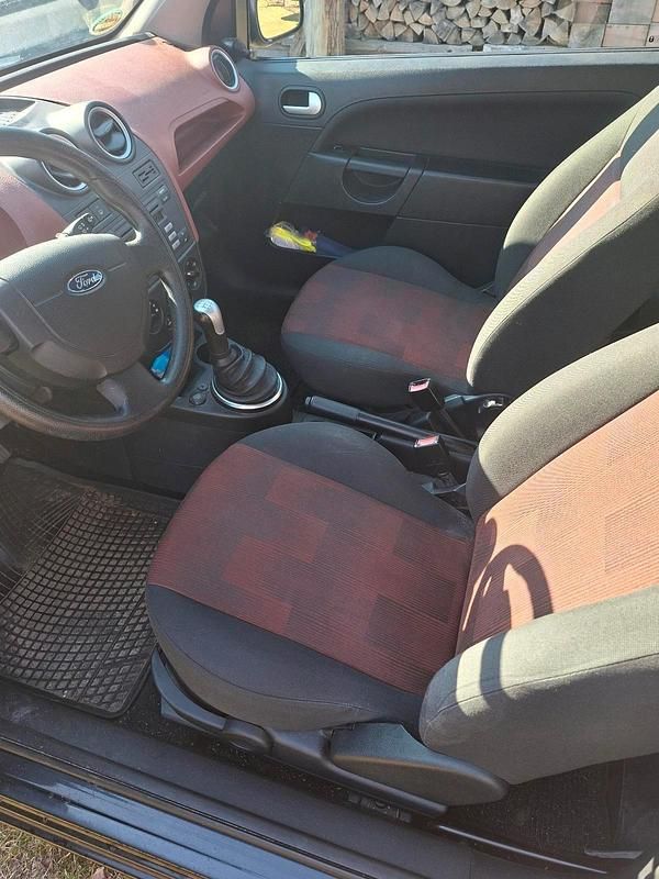 Gebraucht Ford Fiesta 68 PS (50 kW) 2006 Schwarz Kleinwagen