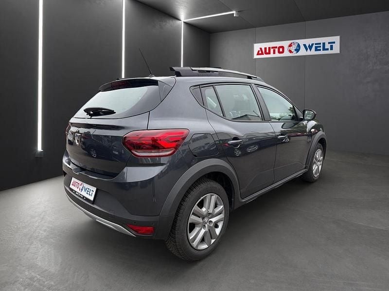 Gebraucht Dacia Sandero Stepway 110 PS (80 kW) 2023 Grau Kleinwagen