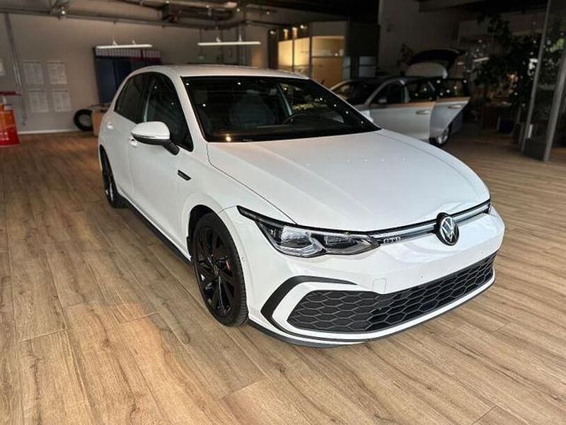 Weiß Gebraucht 2022 VW Golf VIII GTD Limousine | 28.599 € (Fairer Preis) - Bild 1/4