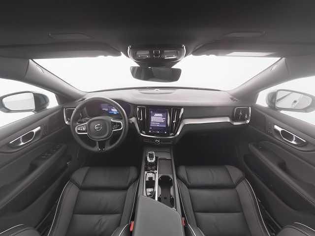 Gebraucht Volvo V60 145 PS (106 kW) 2025 Kombi