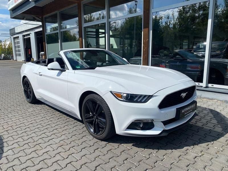Oxford white Gebraucht 2016 Ford Mustang Convertible Cabrio | 31.990 € (Etwas zu teuer) - Bild 1/3