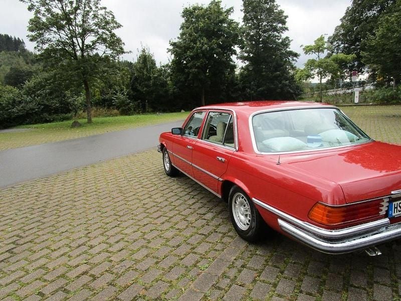 Gebraucht Mercedes 450 224 PS (164 kW) 1978 Rot Limousine