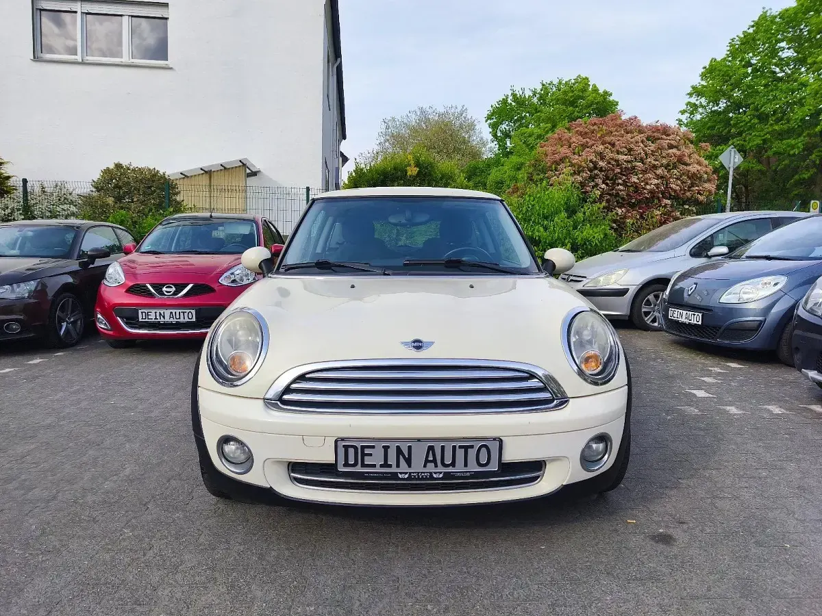 Używany Mini Cooper 95 KM (69 kW) 2009 Biały Hatchback