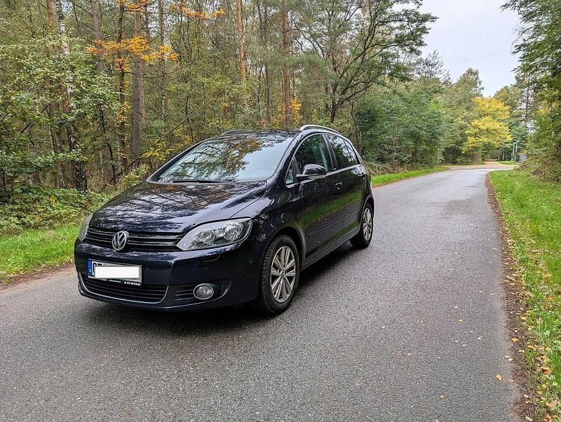 Blau Gebraucht 2011 VW Golf Plus Style Van / Kleinbus | 5.900 € (Fairer Preis) - Bild 1/4