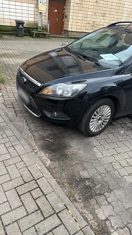 Schwarz Gebraucht 2009 Ford Focus Kleinwagen | 1.950 € - Bild 1/4