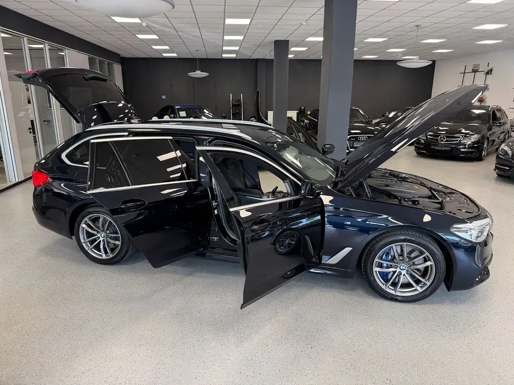 Gebraucht BMW 540 Shadowline 340 PS (250 kW) 2017 Schwarz Kombi