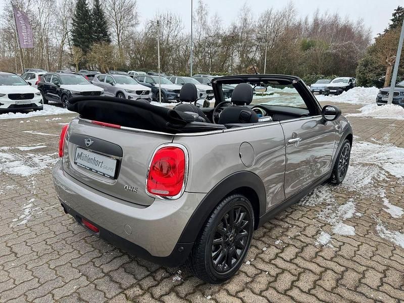 Gebraucht Mini One Cabriolet 102 PS (75 kW) 2019 Silber Cabrio