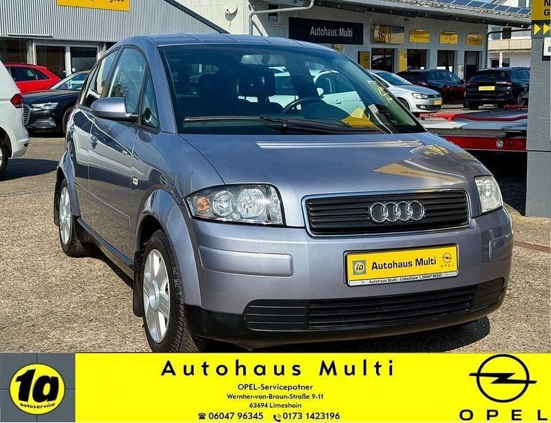 Gebraucht Audi A2 Comfort 75 PS (55 kW) 2004 Akoyasilber Kleinwagen
