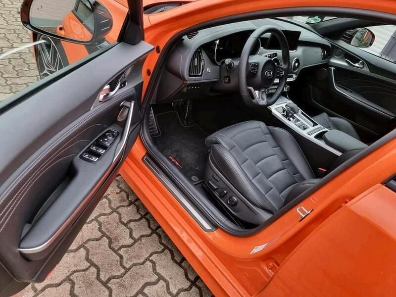 Gebraucht Kia Stinger 366 PS (269 kW) 2021 Orange Kleinwagen