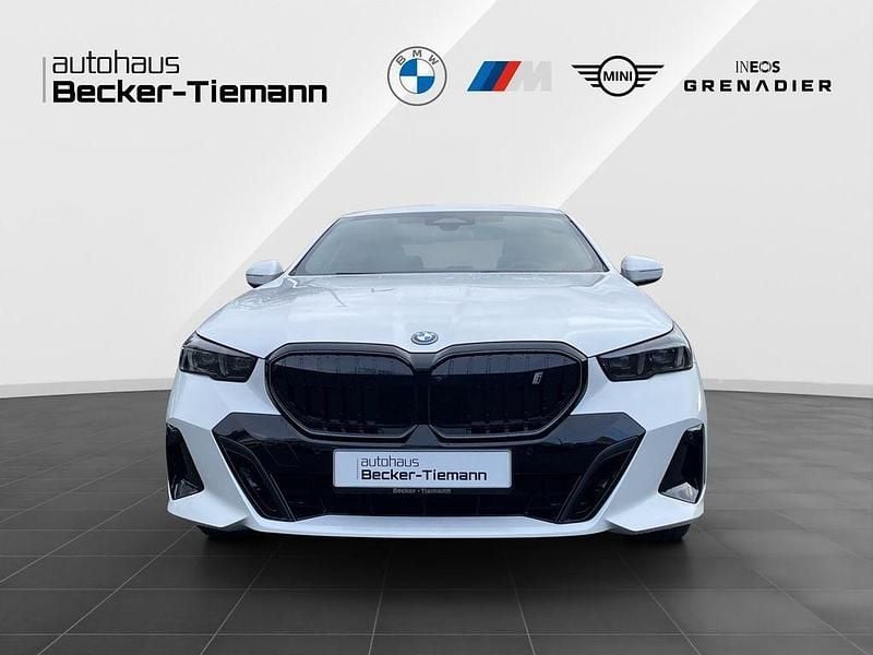 Neu BMW i5 Exclusive 289 kW (394 PS) 2026 Weiß Limousine