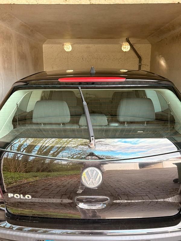 Second-hand VW Polo 60 CP (44 kW) 2007 Negru Hatchback