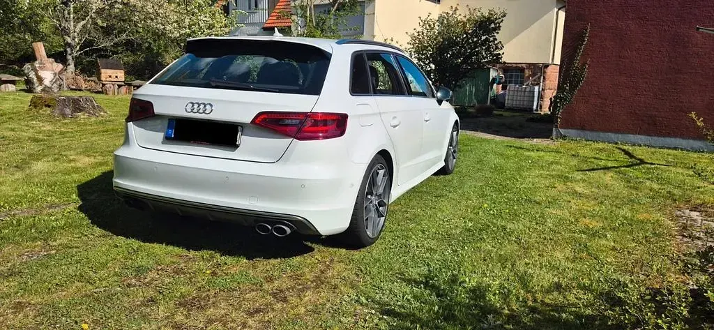 Gebraucht Audi S3 Sport 300 PS (220 kW) 2015 Weiß Limousine