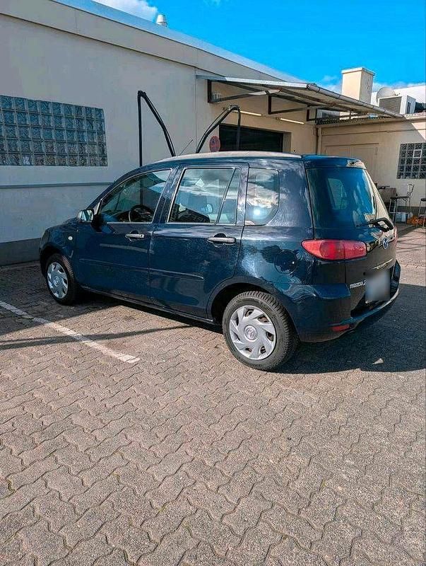 Gebraucht Mazda 2 70 PS (51 kW) 2004 Blau Kleinwagen