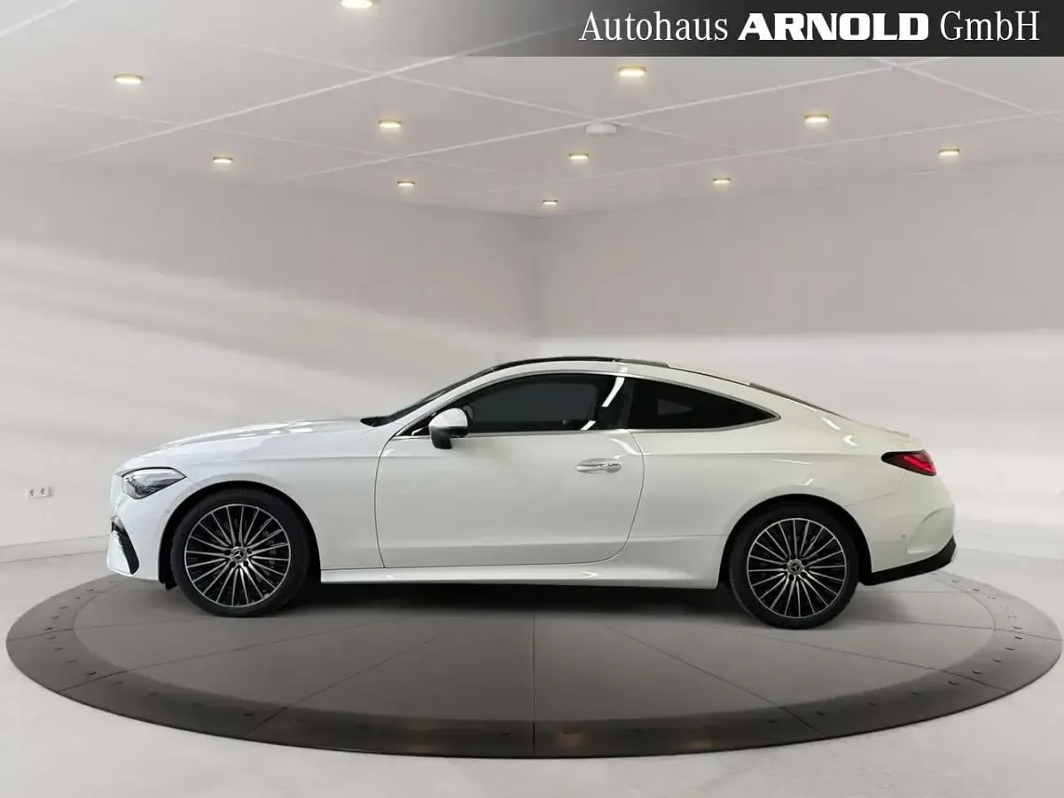 Gebraucht Mercedes CLE450 AMG line 381 PS (280 kW) 2024 Weiß Coupé
