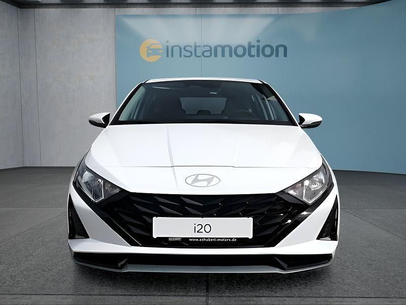 Neu Hyundai i20 101 PS (74 kW) 2025 Weiß Kleinwagen
