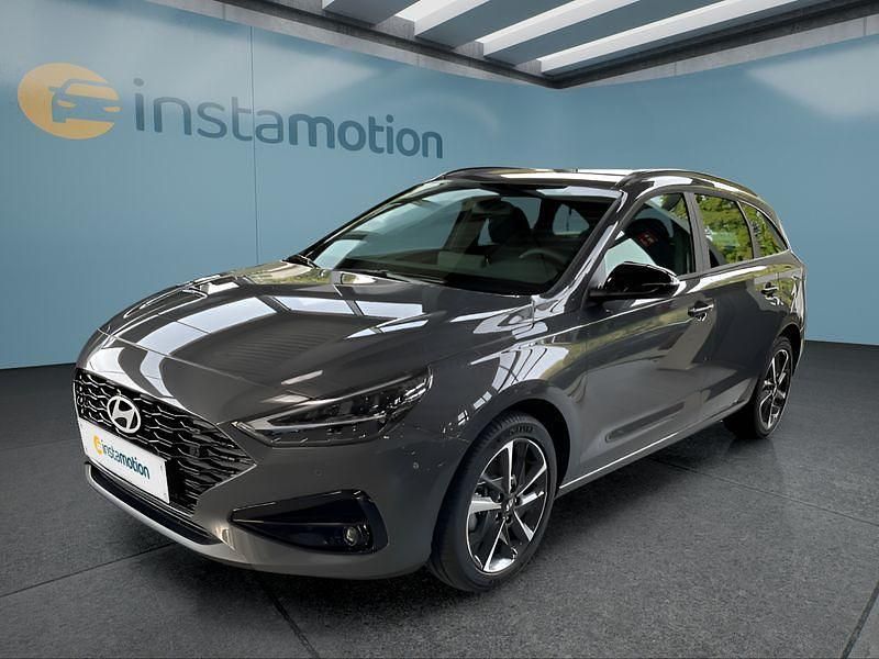 Grau Neu 2025 Hyundai i30 Kombi | 26.649 € (Teuer) - Bild 1/4