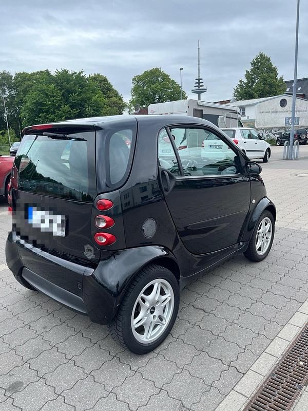 Gebraucht Smart ForTwo Coupé 61 PS (44 kW) 2005 Schwarz Coupé