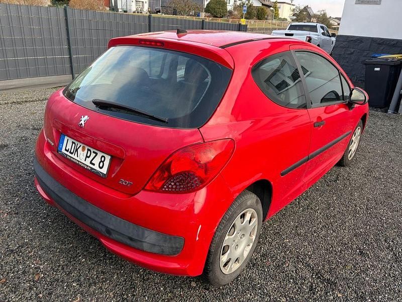 Gebraucht Peugeot 207 Filou 73 PS (53 kW) 2009 Rot Limousine