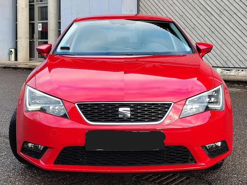 Rot Gebraucht 2016 Seat Leon Ecomotive Limousine | 16.000 € - Bild 1/4
