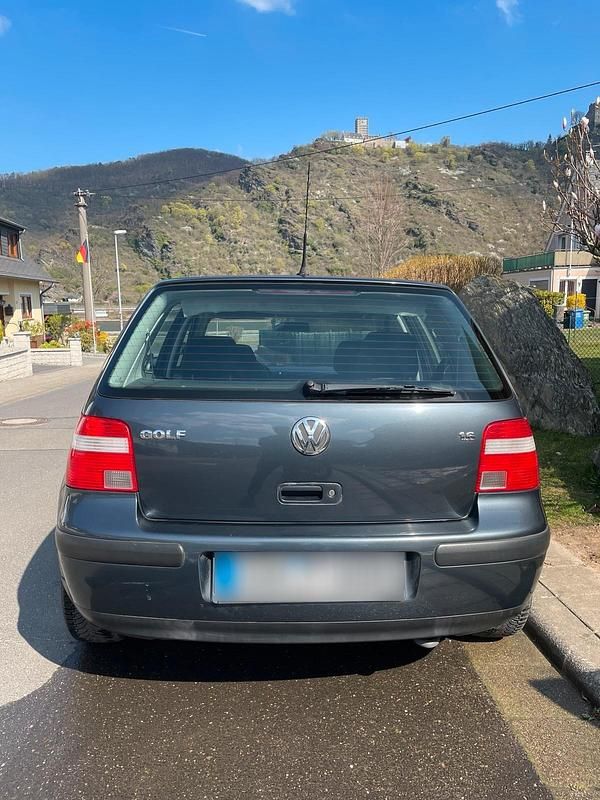 Gebraucht VW Golf IV 105 PS (77 kW) 2003 Andere farben Kleinwagen