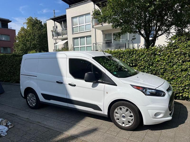 Weiß Gebraucht 2018 Ford Transit | 13.900 € (Teuer) - Bild 1/4