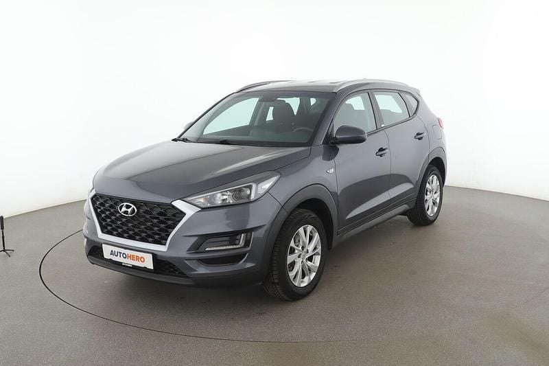 Grau Gebraucht 2020 Hyundai Tucson Select SUV | 18.620 € (Guter Preis) - Bild 1/3
