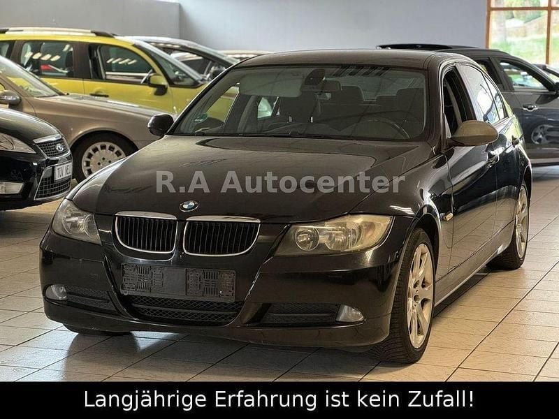 Usata BMW 318 143 CV (105 kW) 2008 Nero Berlina