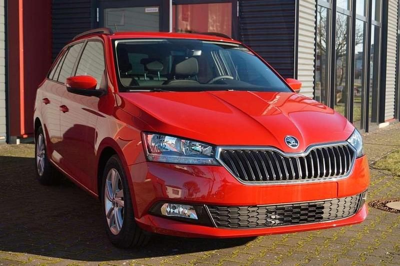 Gebraucht Skoda Fabia Ambition 95 PS (69 kW) 2023 Rot (velvetrotmetallic) Kleinwagen